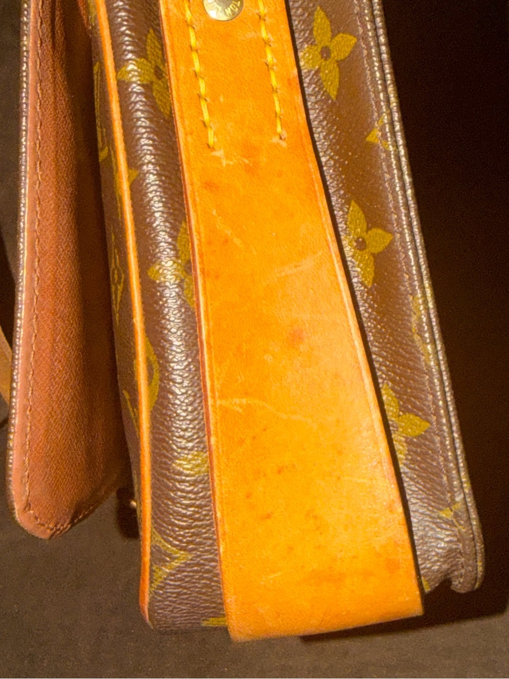 Louis Vuitton Monogram MM Cartouchiere Shoulder/Crossbody Bag.
Date Code: 881SL - Picture 6 of 12
